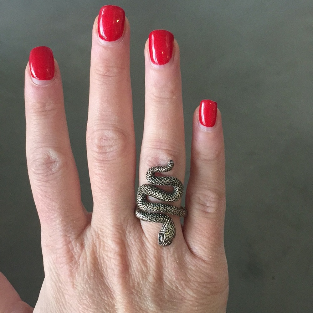 Real silver snake ring!!